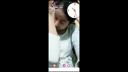 Cute girl show