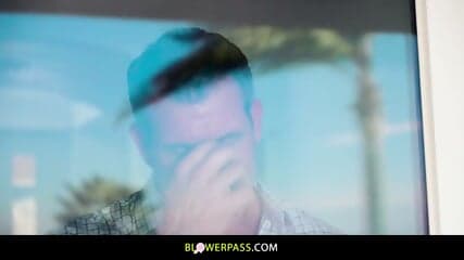 Reyna Belle And Jason Sarcinelli Turn Up The Heat With An Exciting Poolside Seduction